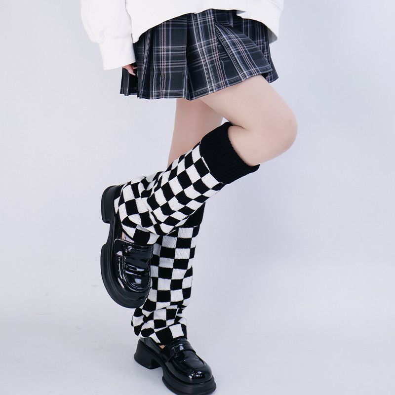 Black White Checkered Leg Warm - Boot Sock Slouchy incelemesi ve fiyatı