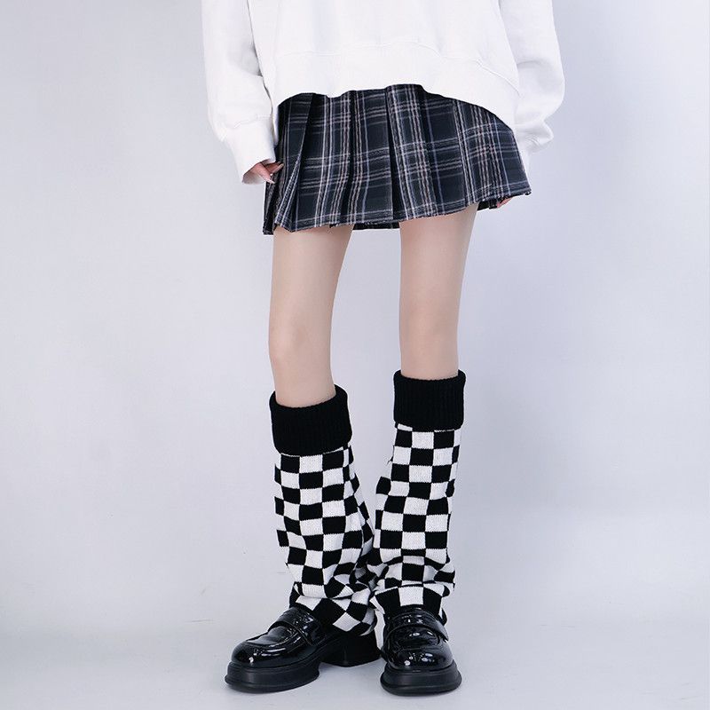 Black White Checkered Leg Warm - Boot Sock Slouchy incelemesi ve fiyatı